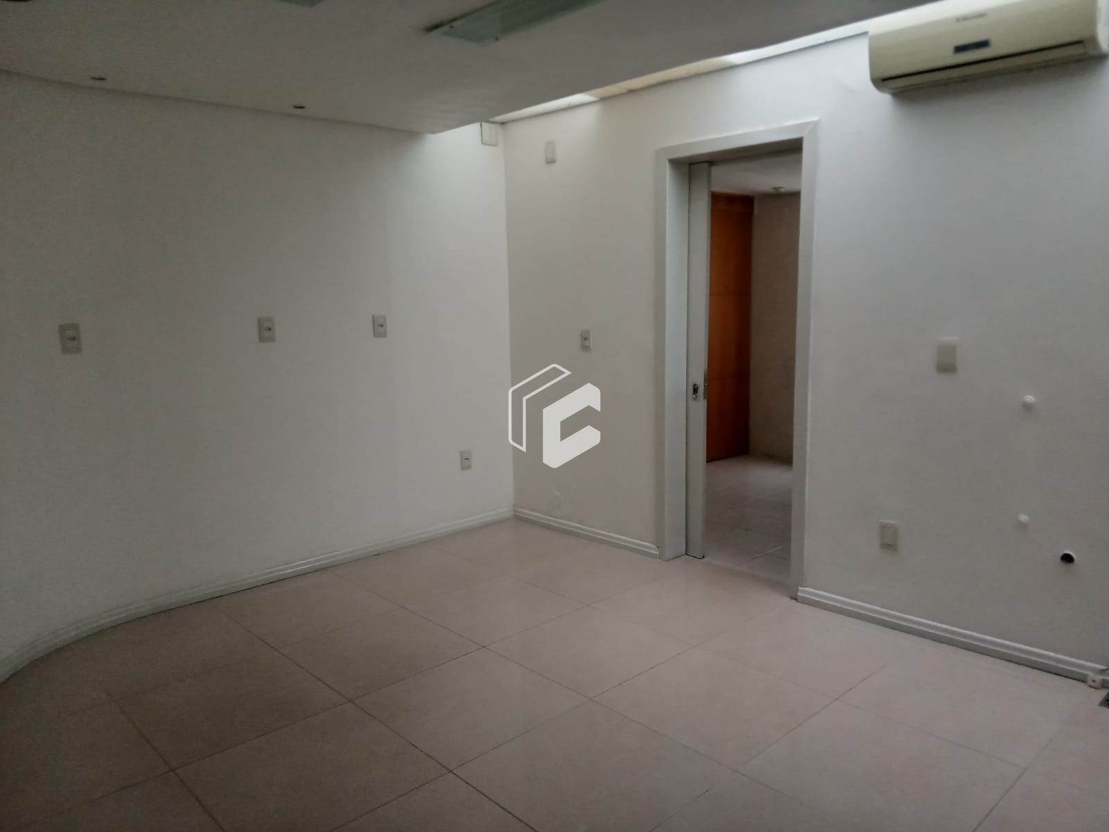 Conjunto Comercial-Sala à venda com 1 quarto, 45m² - Foto 7