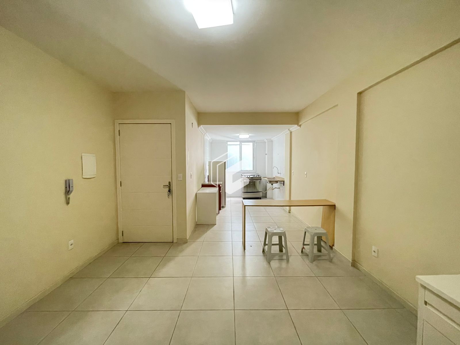 Apartamento à venda com 1 quarto, 44m² - Foto 1