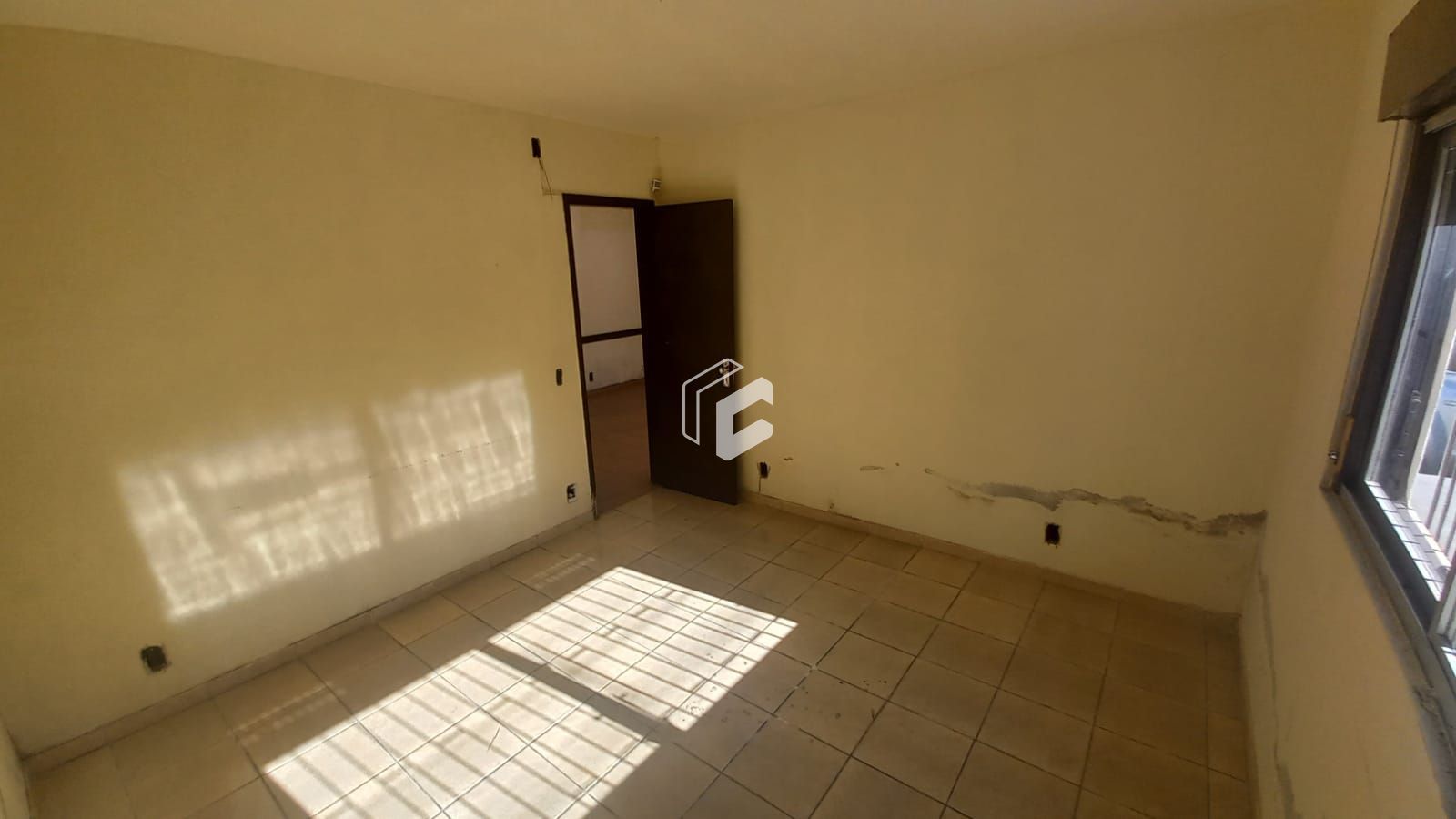 Casa à venda com 3 quartos, 350m² - Foto 5