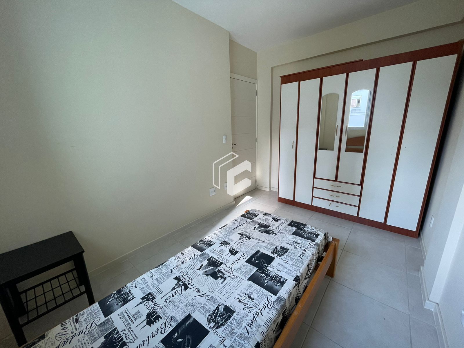 Apartamento à venda com 1 quarto, 44m² - Foto 4