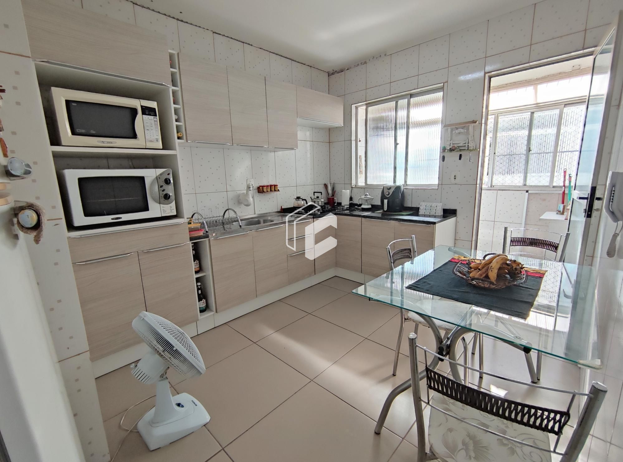 Apartamento à venda com 3 quartos, 92m² - Foto 4