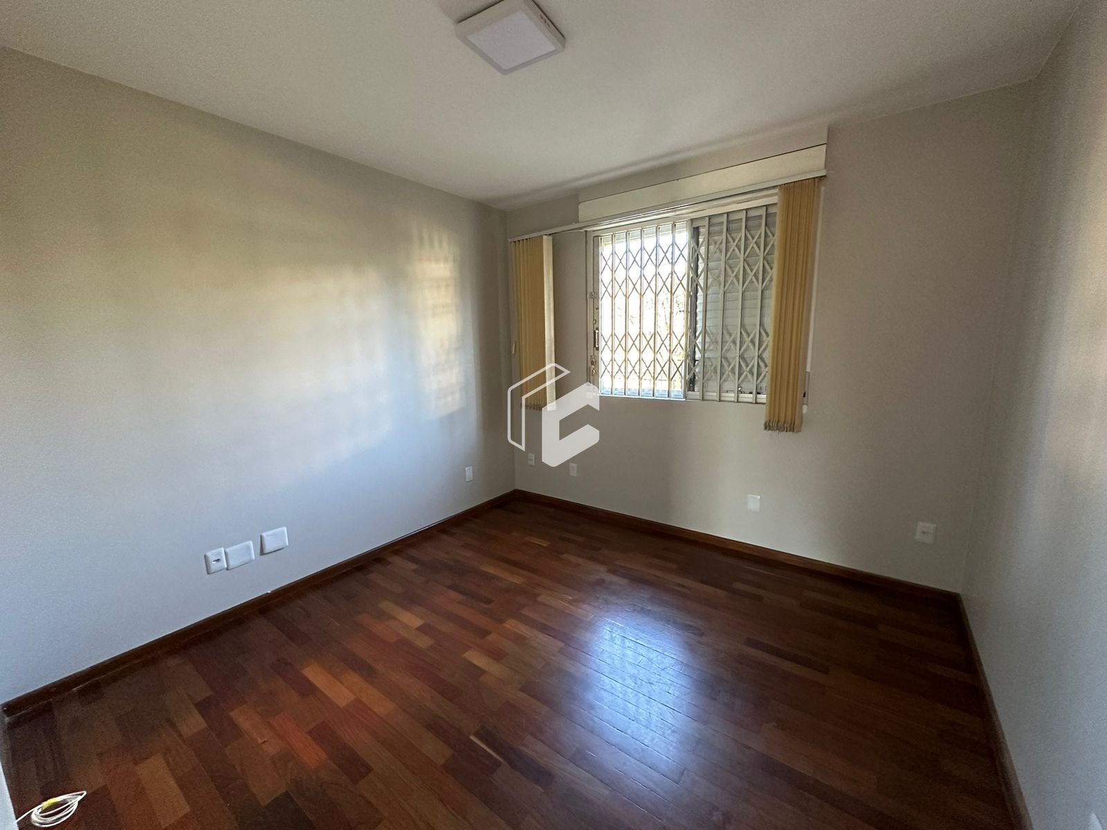 Apartamento à venda com 4 quartos, 162m² - Foto 7