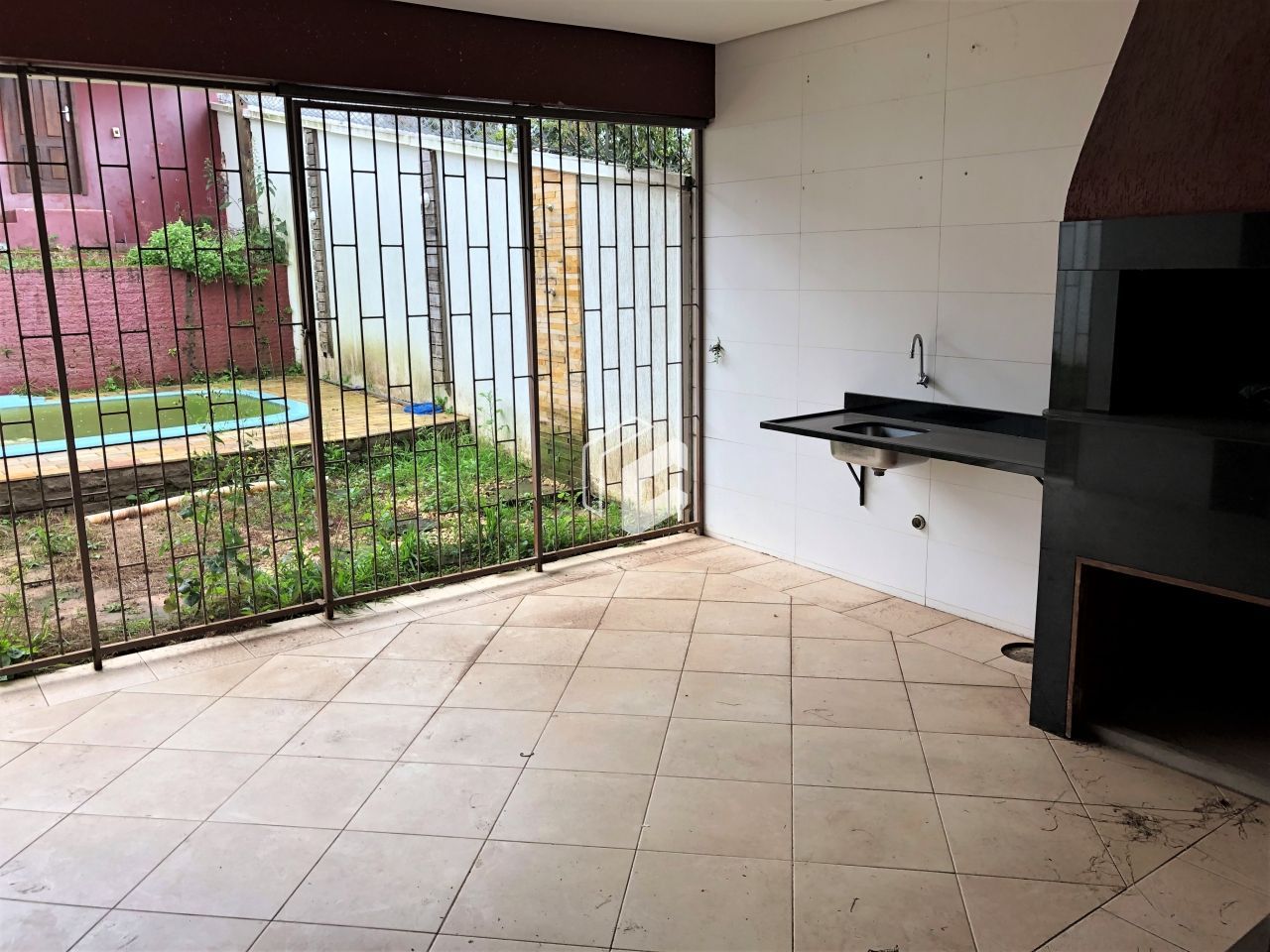 Casa à venda com 4 quartos, 341m² - Foto 9