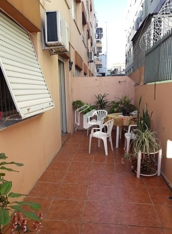 Apartamento à venda com 2 quartos, 64m² - Foto 3