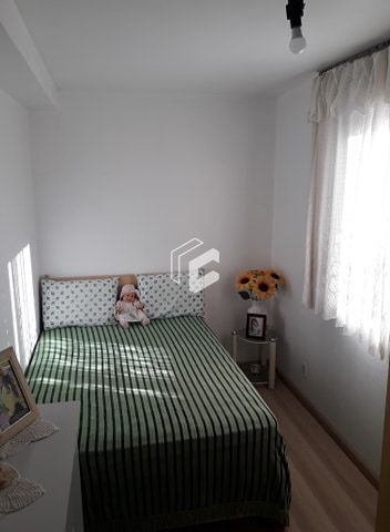 Apartamento à venda com 2 quartos, 64m² - Foto 9