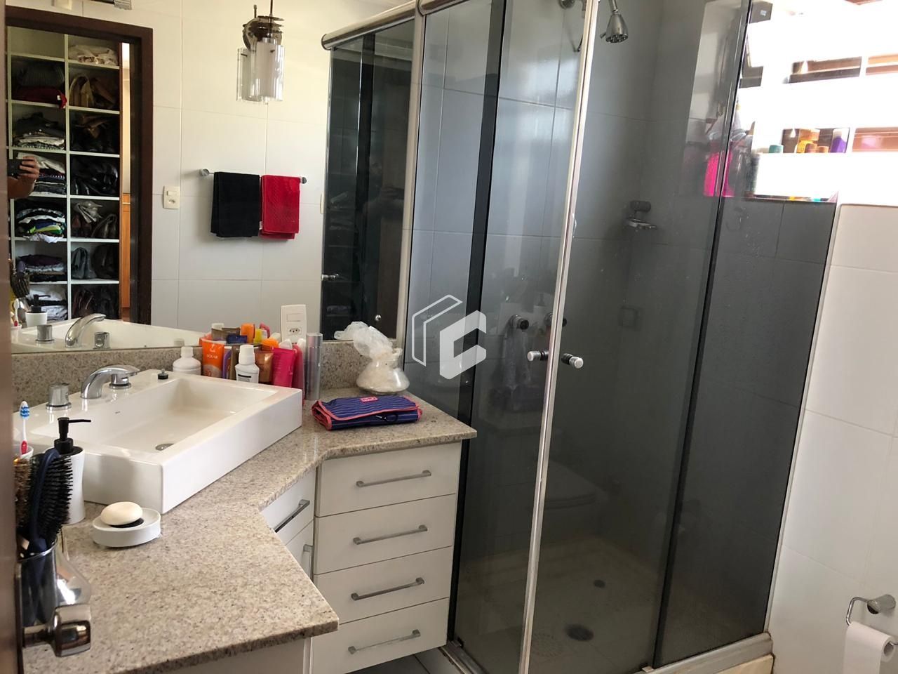 Casa à venda com 3 quartos, 254m² - Foto 4