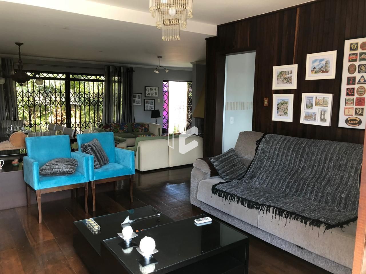 Casa à venda com 3 quartos, 254m² - Foto 3