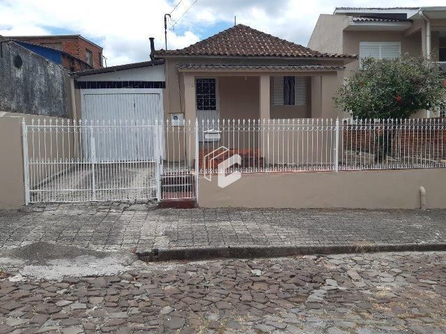 Casa à venda com 2 quartos, 117m² - Foto 1