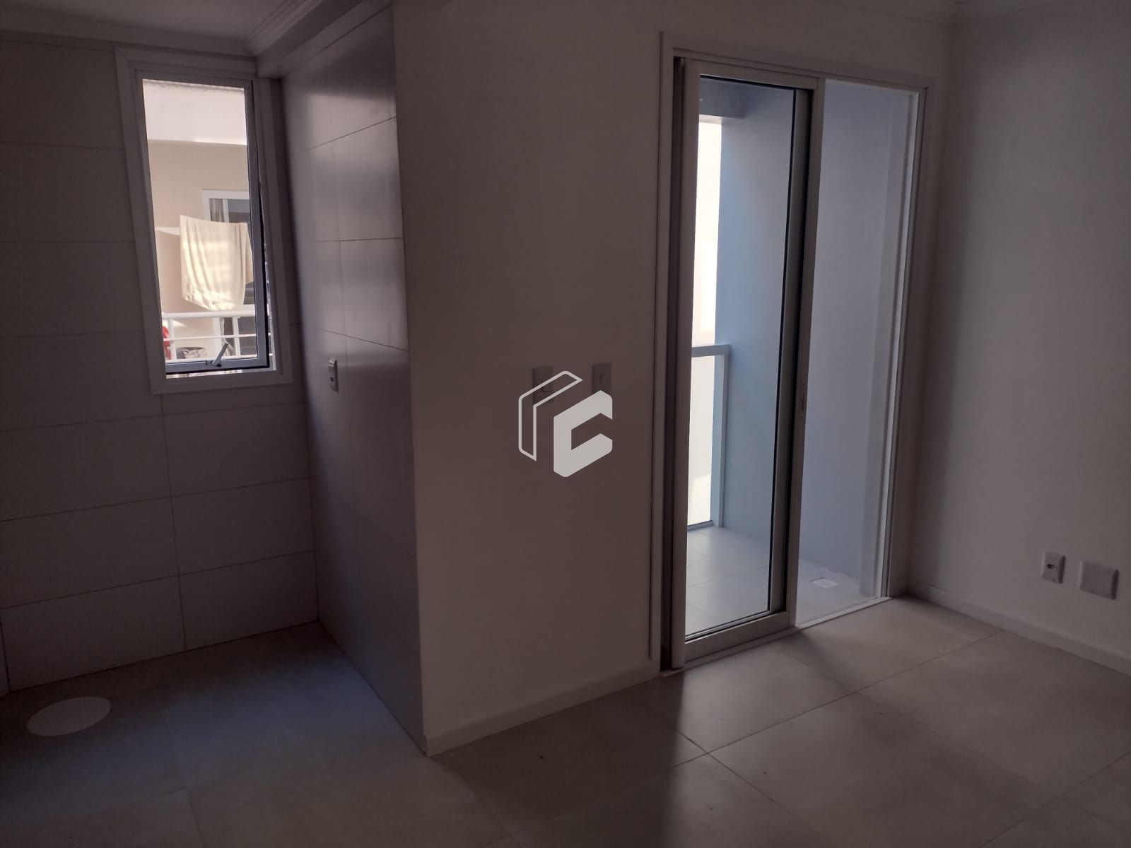 Apartamento à venda com 2 quartos, 60m² - Foto 4