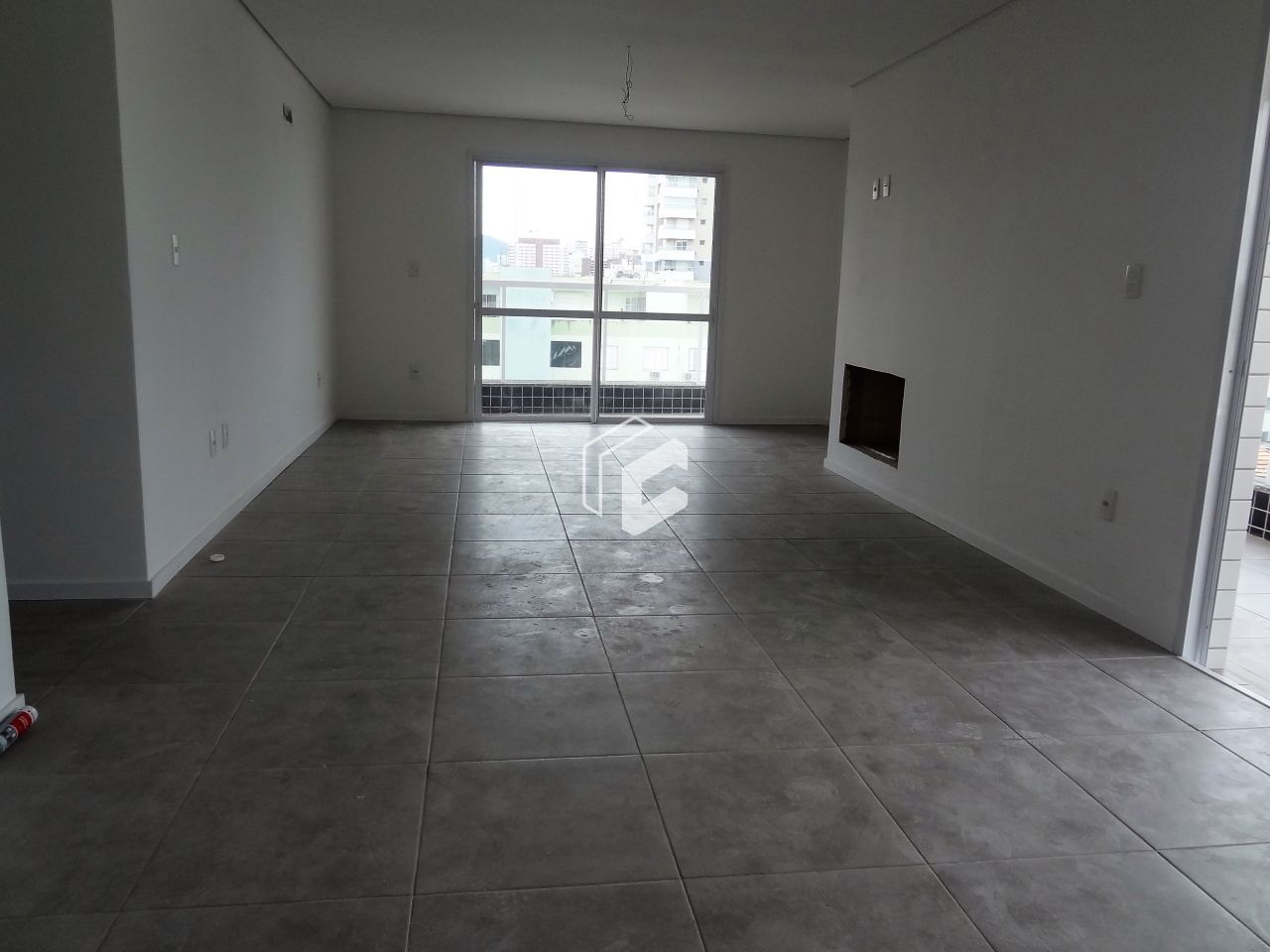 Apartamento à venda com 3 quartos, 165m² - Foto 4