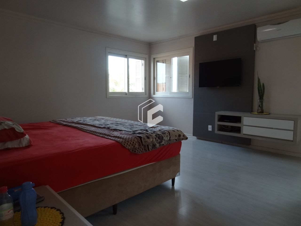 Casa à venda com 3 quartos, 305m² - Foto 10