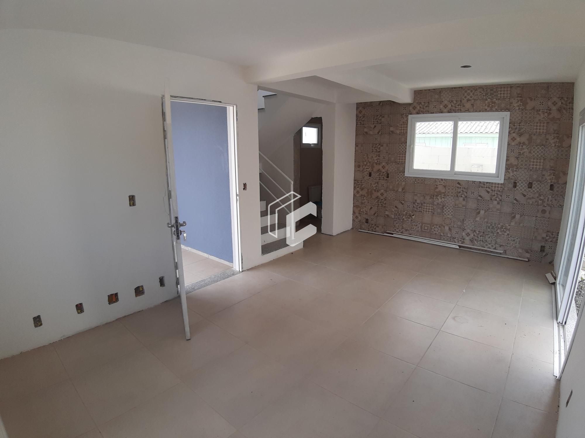 Casa à venda com 2 quartos, 72m² - Foto 3