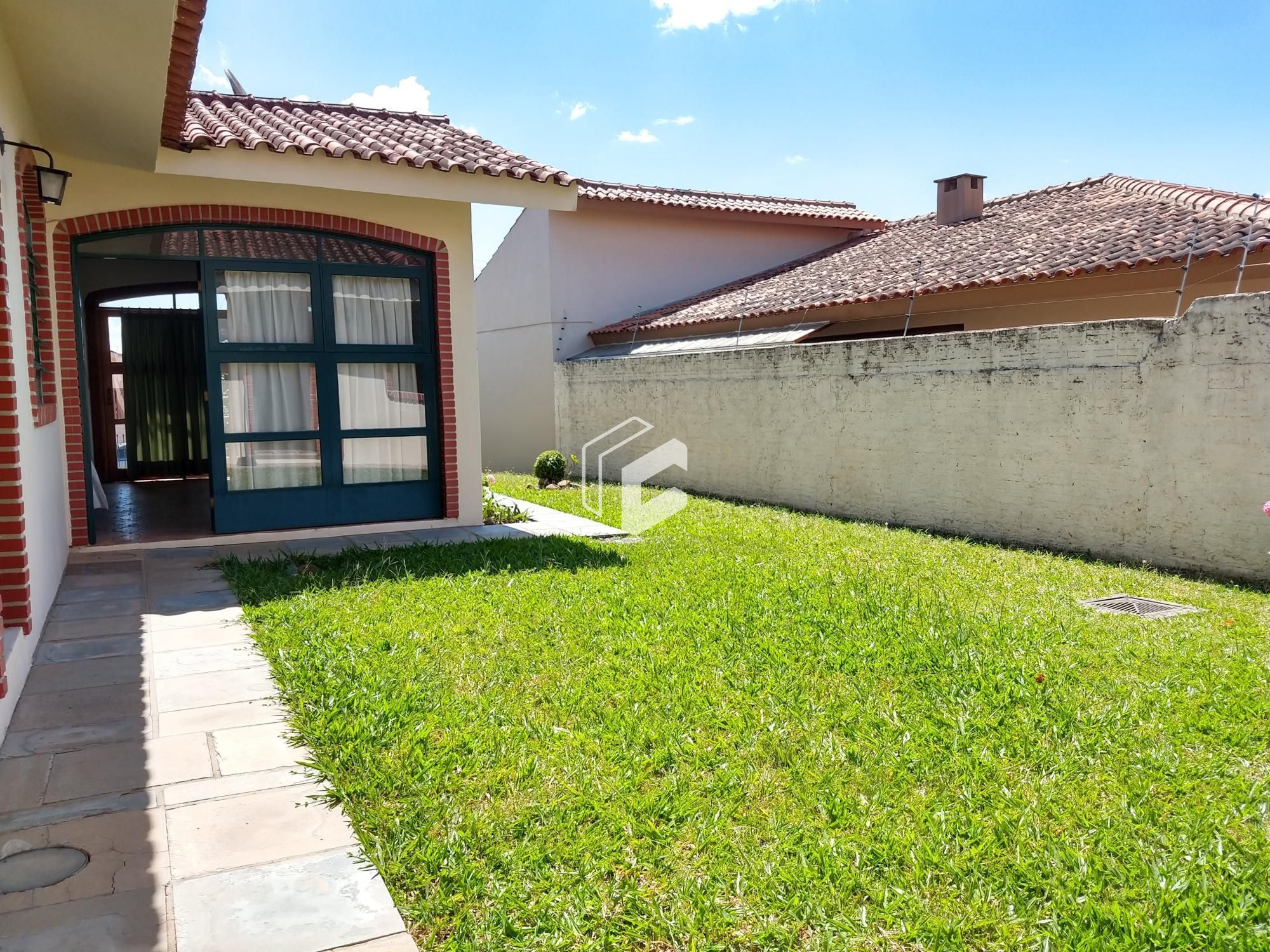 Casa à venda com 3 quartos, 205m² - Foto 5