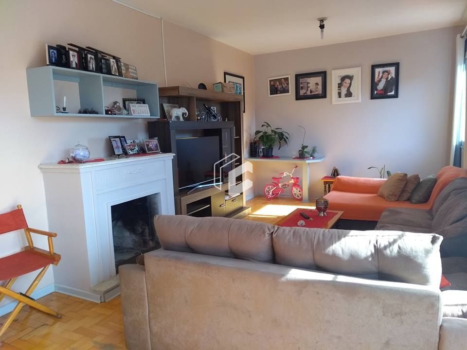 Apartamento à venda com 3 quartos, 128m² - Foto 2