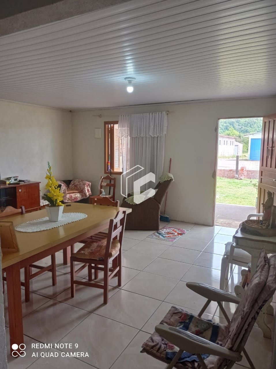 Casa à venda com 2 quartos, 80m² - Foto 12