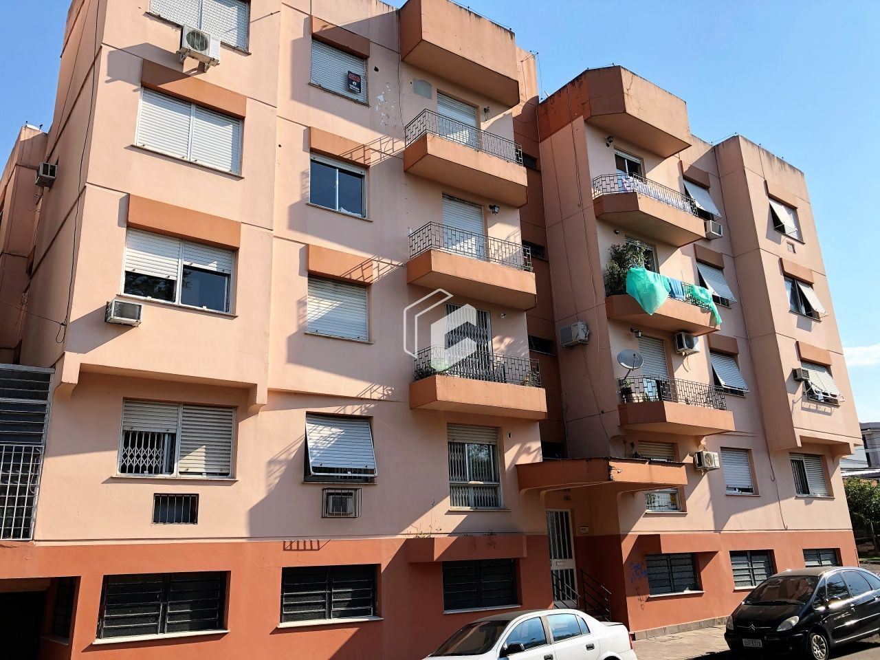 Apartamento à venda com 3 quartos, 84m² - Foto 1