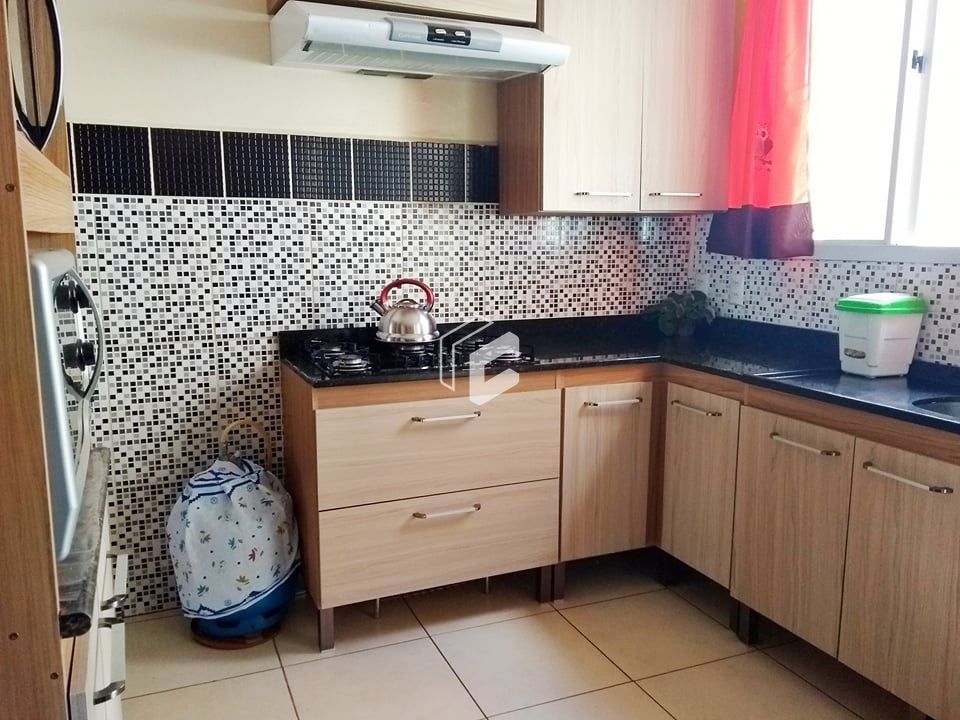 Apartamento à venda com 2 quartos, 76m² - Foto 2