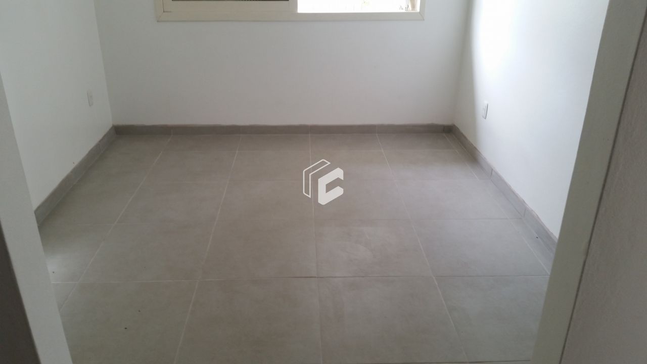 Casa à venda com 3 quartos, 200m² - Foto 4