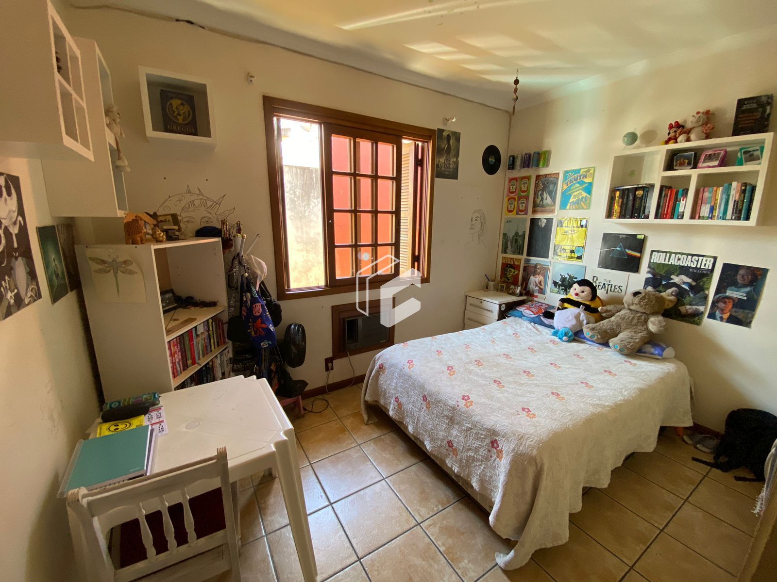 Casa à venda com 4 quartos, 265m² - Foto 17