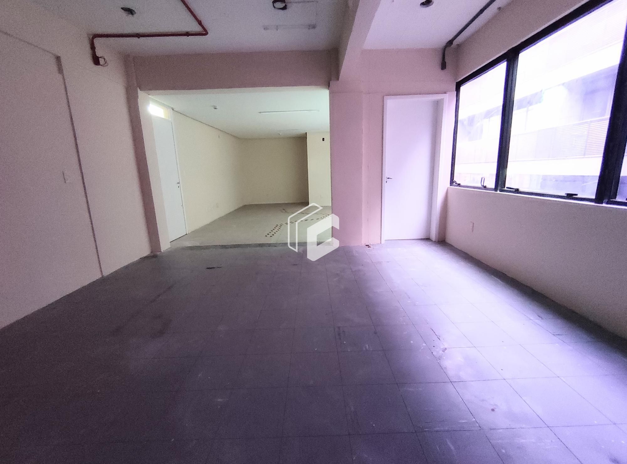 Conjunto Comercial-Sala à venda com 1 quarto, 63m² - Foto 8