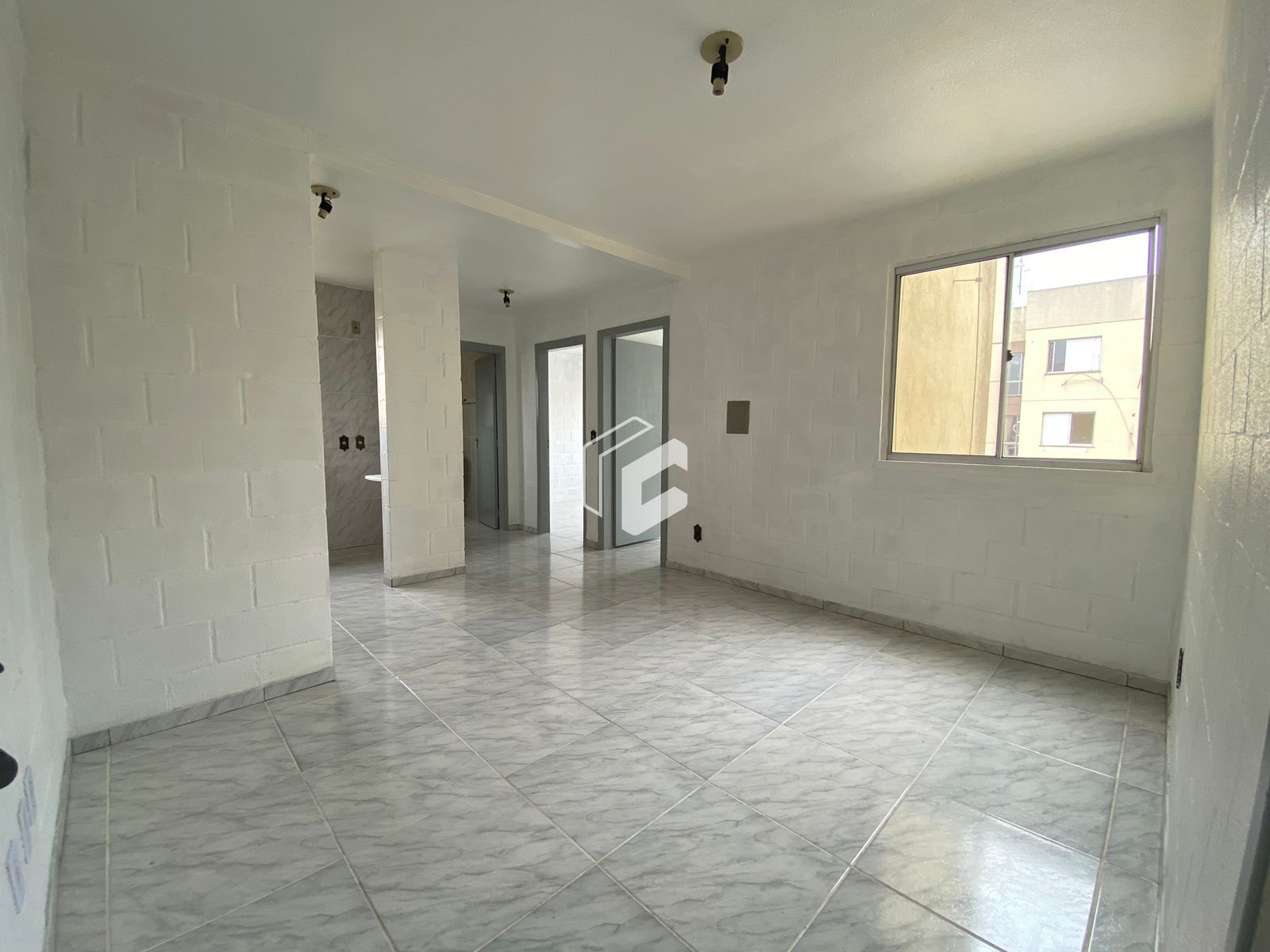 Apartamento à venda com 2 quartos, 44m² - Foto 2