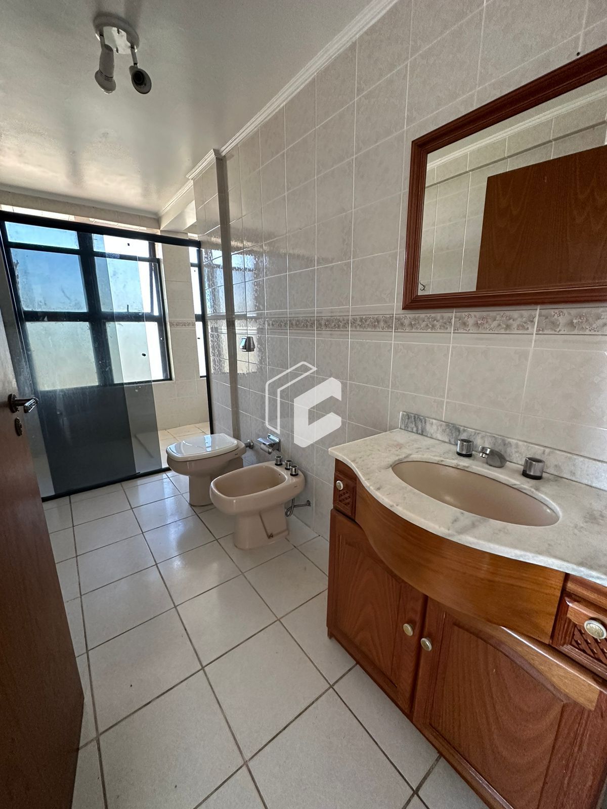 Apartamento à venda com 3 quartos, 216m² - Foto 15