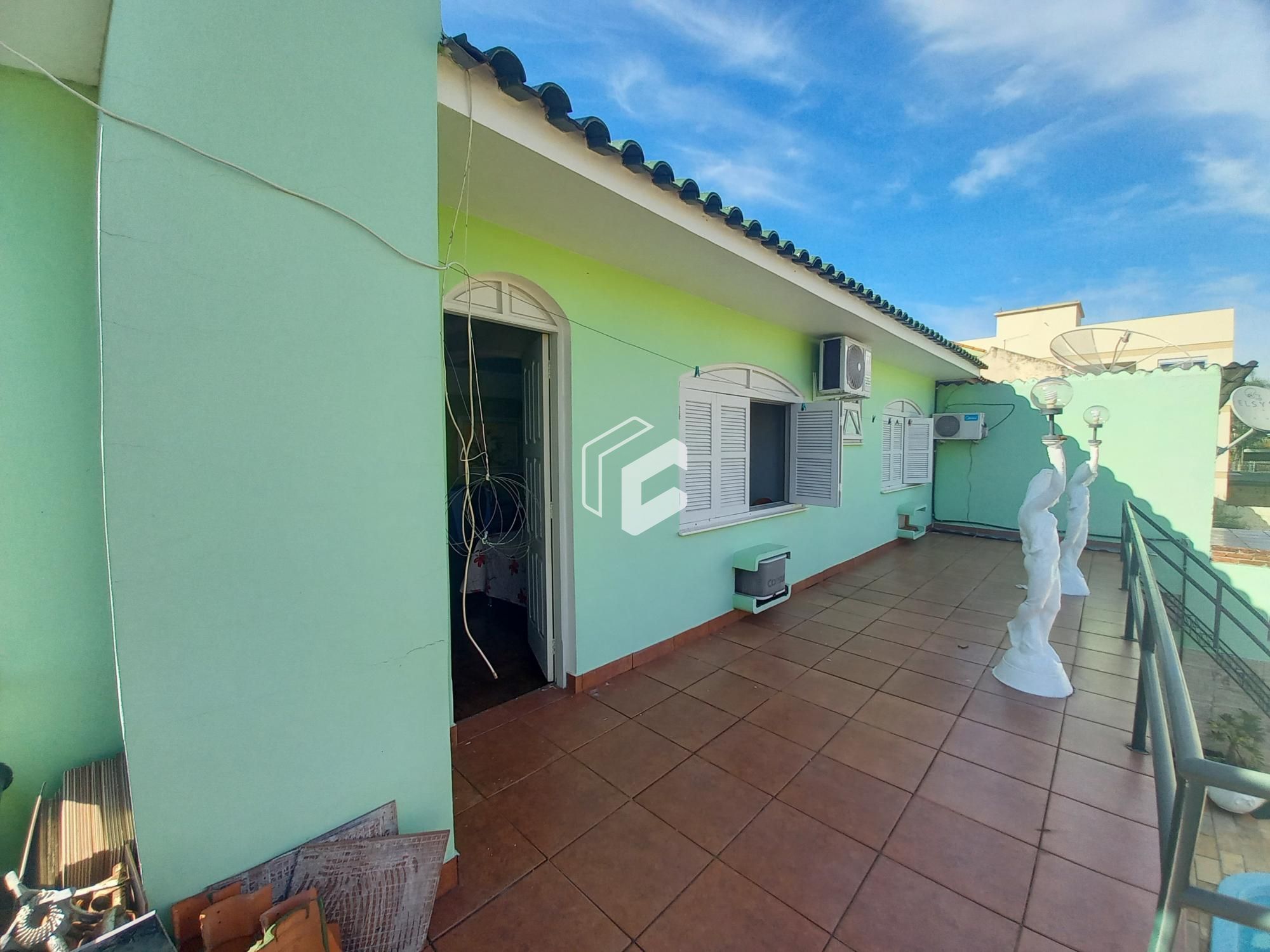 Casa à venda com 3 quartos, 240m² - Foto 16