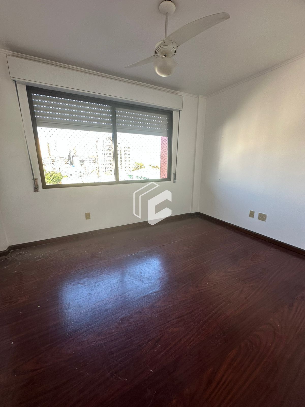 Apartamento à venda com 3 quartos, 216m² - Foto 13