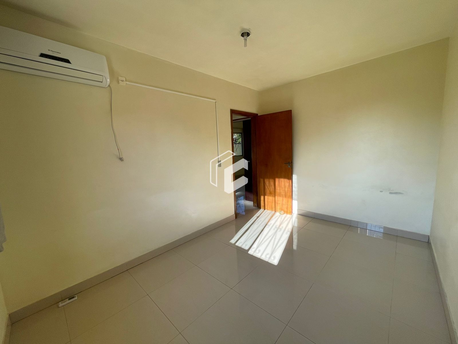 Casa à venda com 3 quartos, 96m² - Foto 19