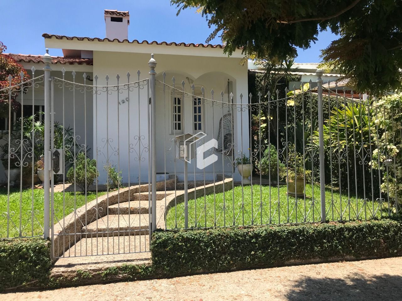 Casa à venda com 3 quartos, 160m² - Foto 3