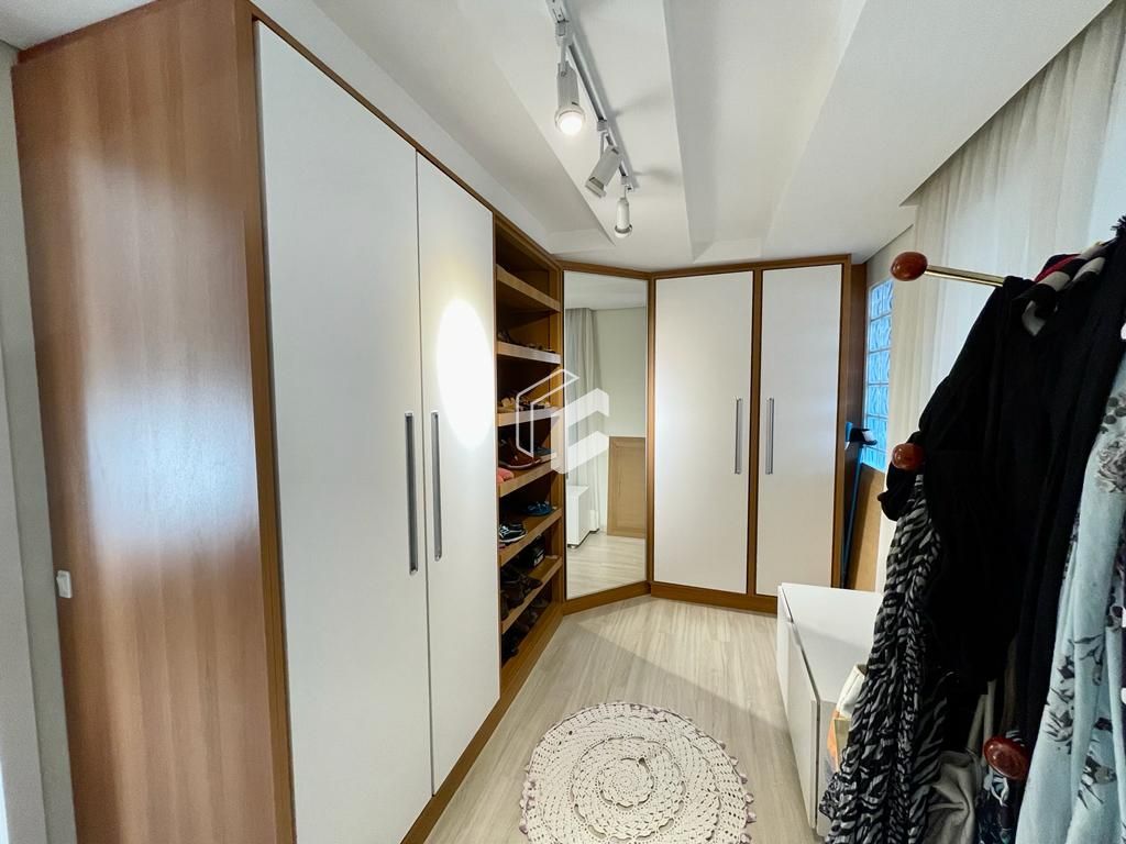 Casa à venda com 5 quartos, 335m² - Foto 19