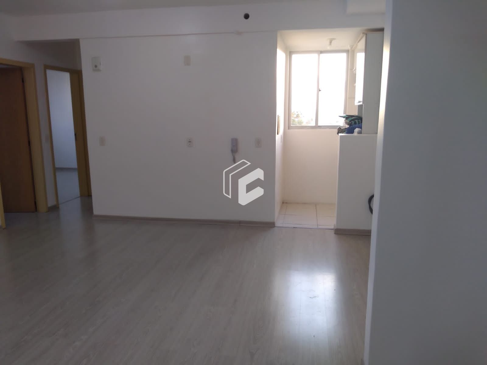 Apartamento à venda com 3 quartos, 64m² - Foto 2