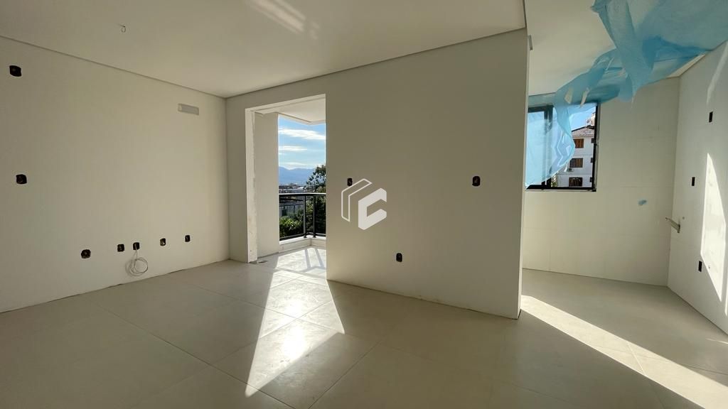 Apartamento à venda com 2 quartos, 66m² - Foto 3