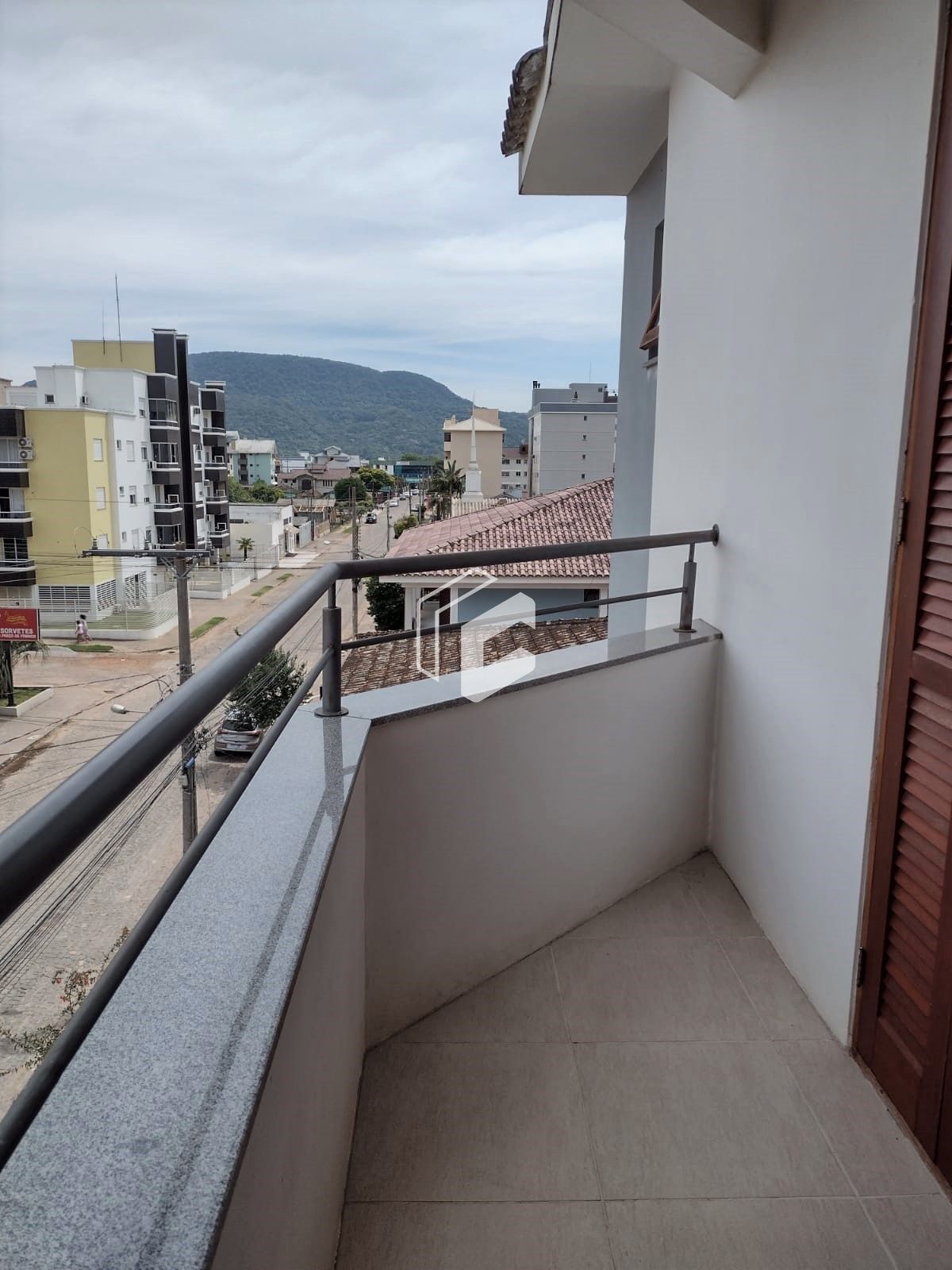 Apartamento à venda com 2 quartos, 80m² - Foto 2