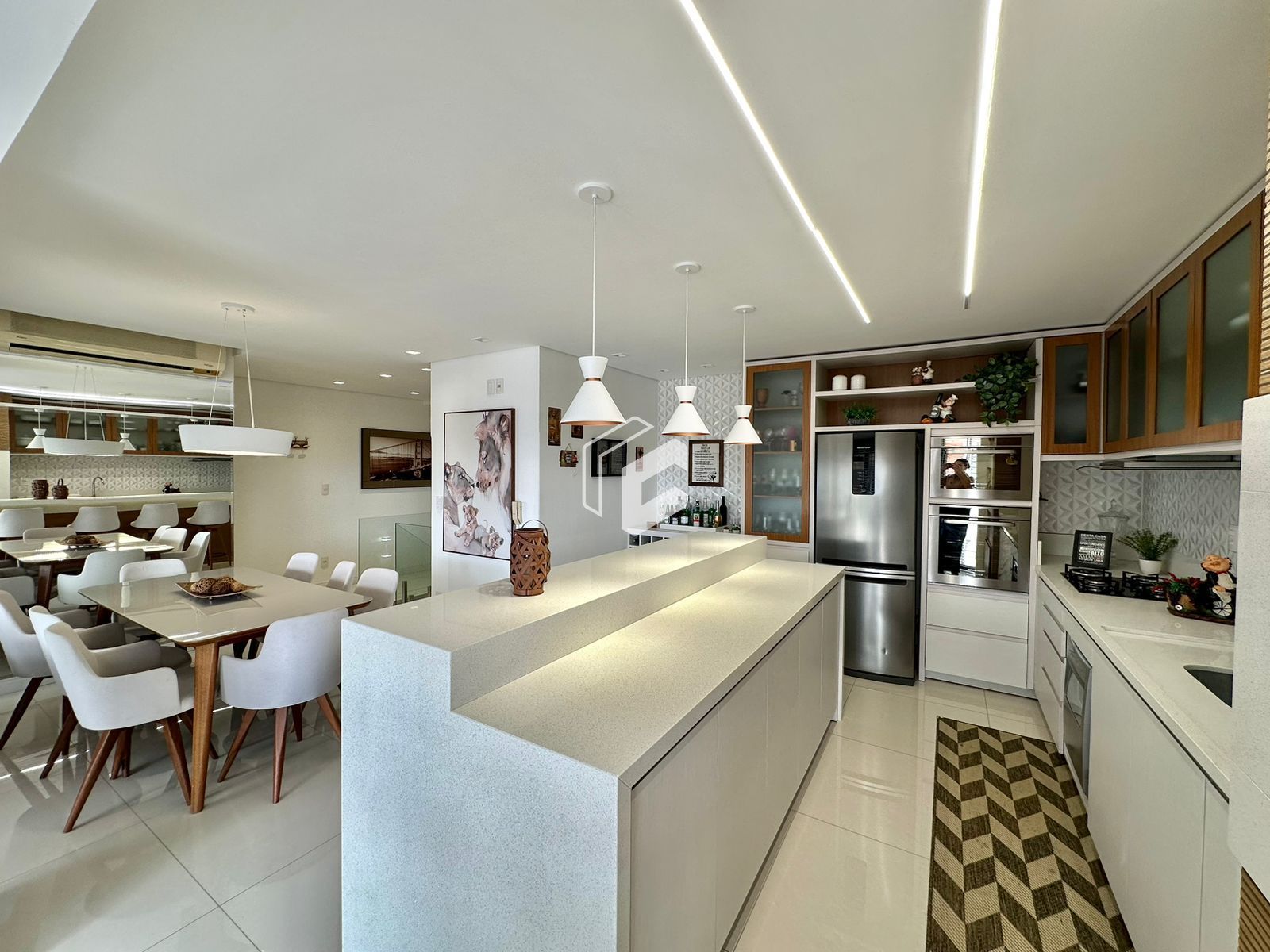 Cobertura, 3 quartos, 331 m² - Foto 4