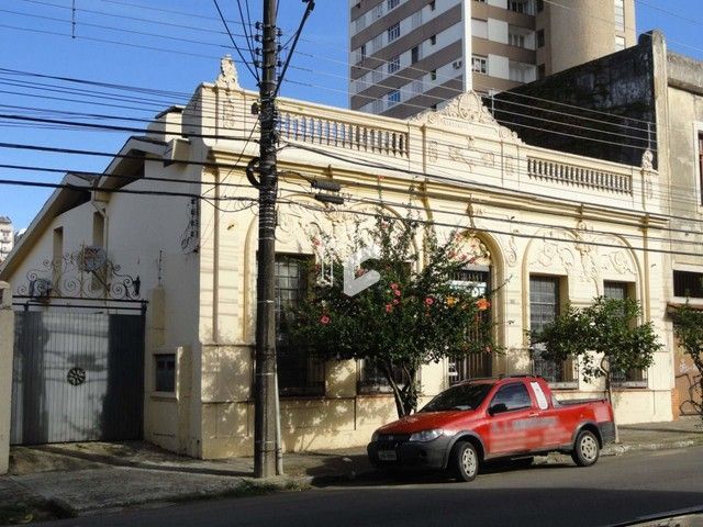Casa, 4 quartos, 235 m² - Foto 1