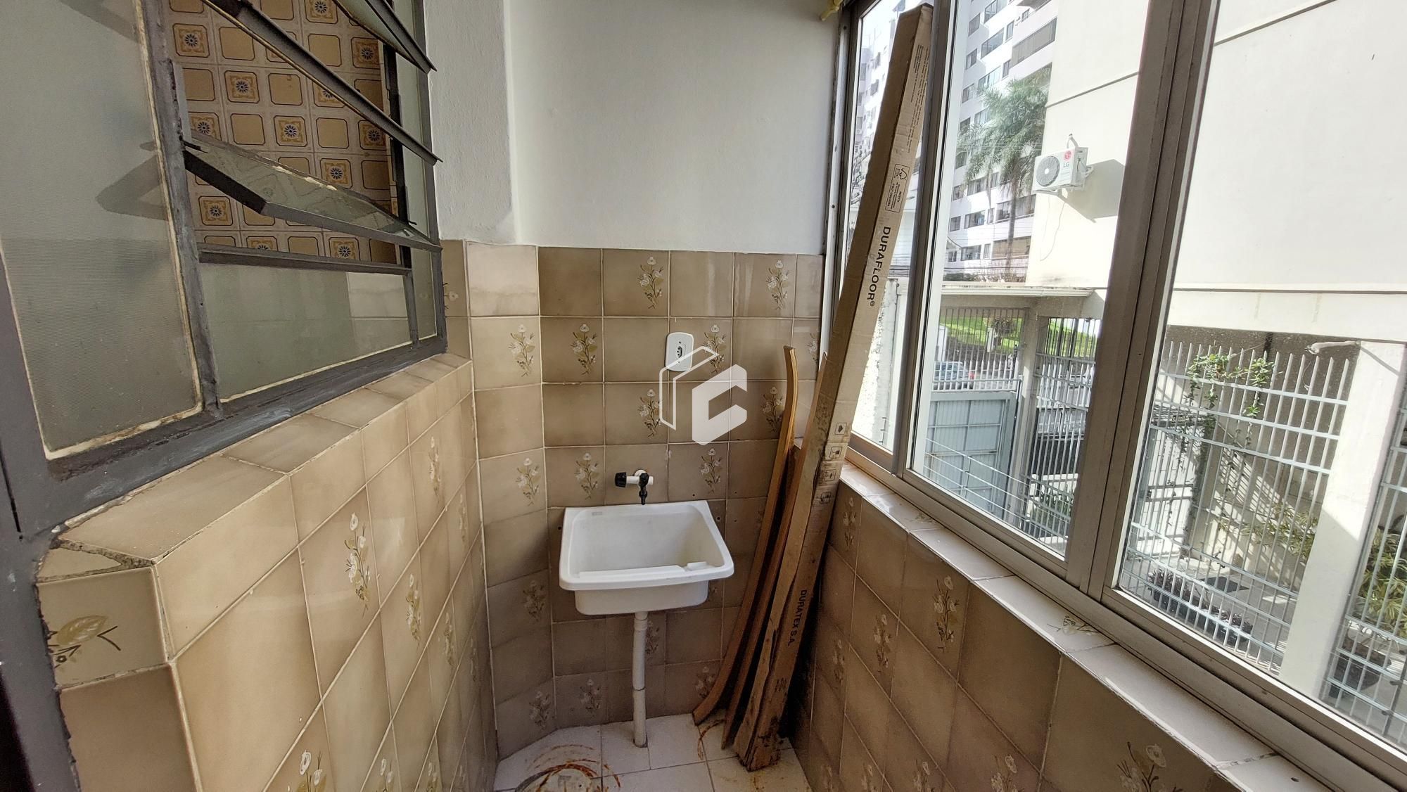 Apartamento para alugar com 2 quartos, 70m² - Foto 12