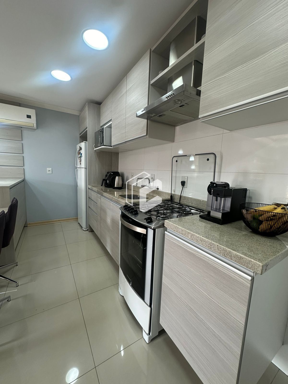 Apartamento à venda com 2 quartos, 68m² - Foto 5