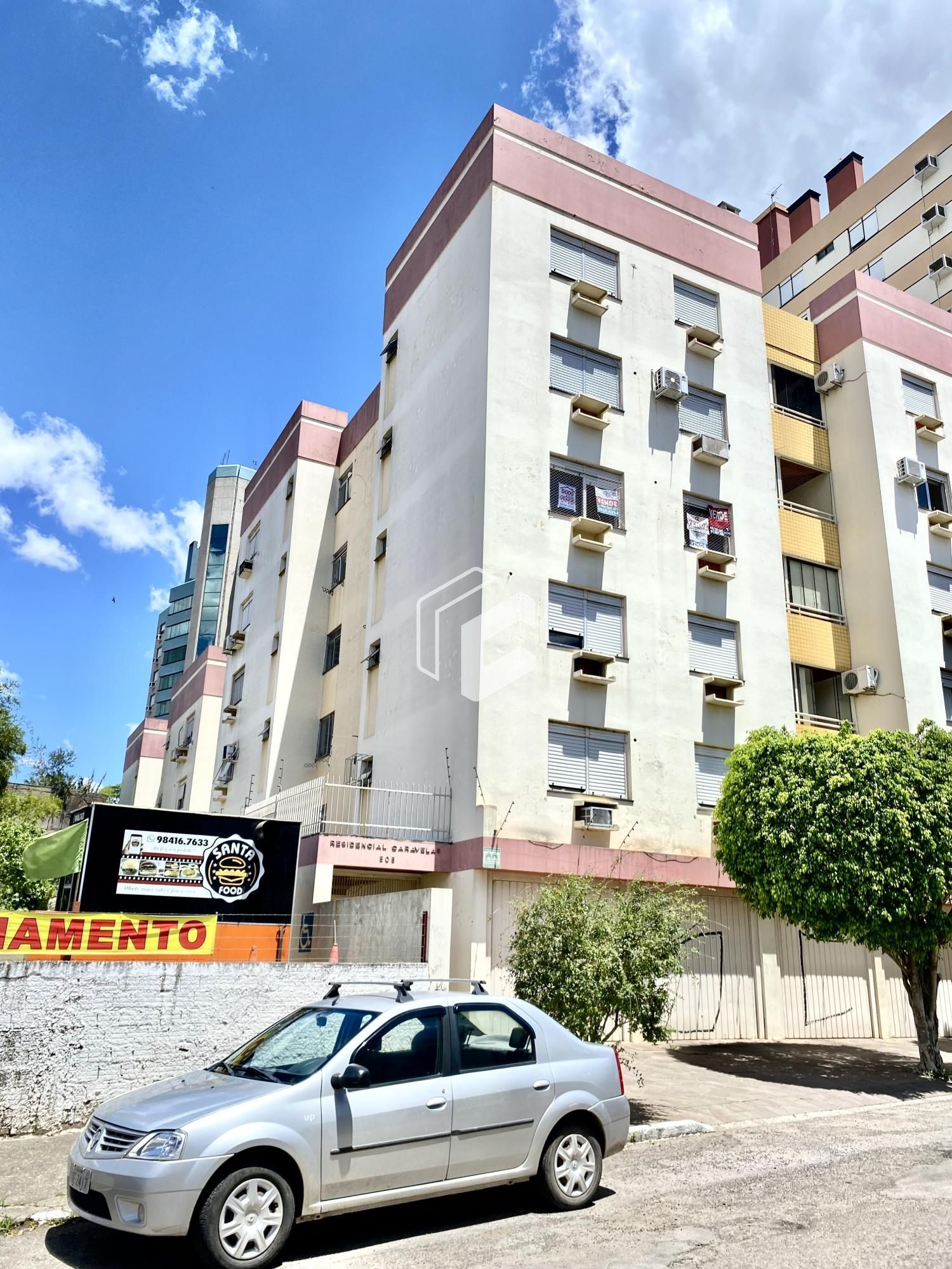 Apartamento à venda com 3 quartos, 91m² - Foto 2