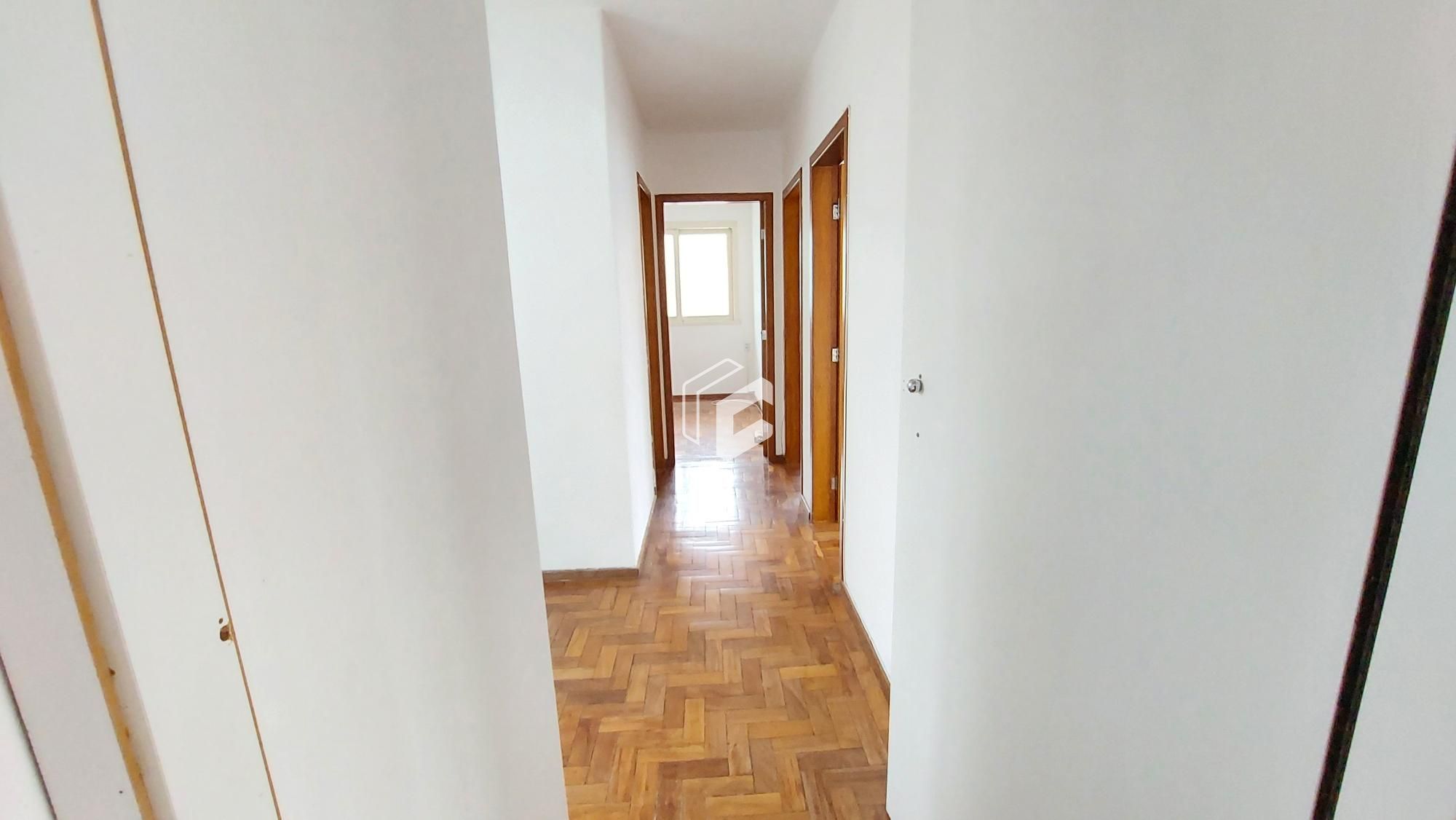 Apartamento para alugar com 3 quartos, 96m² - Foto 2