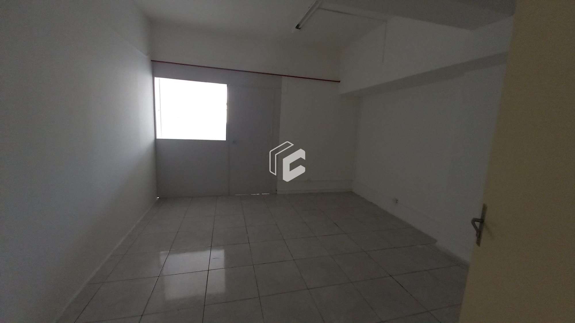 Conjunto Comercial-Sala para alugar com 7 quartos, 222m² - Foto 4