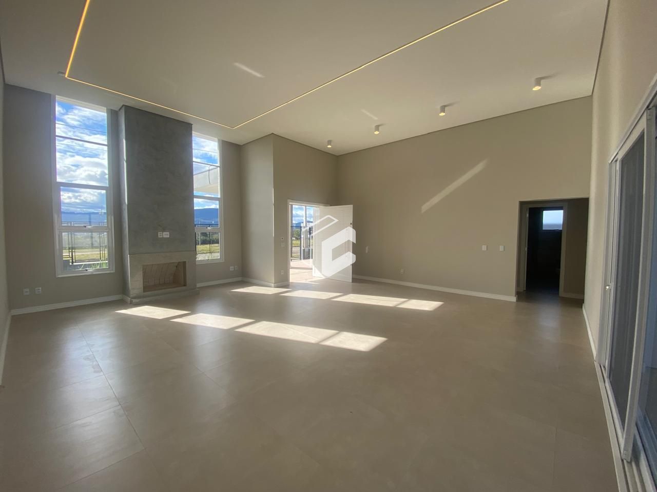 Casa, 3 quartos, 203 m² - Foto 4