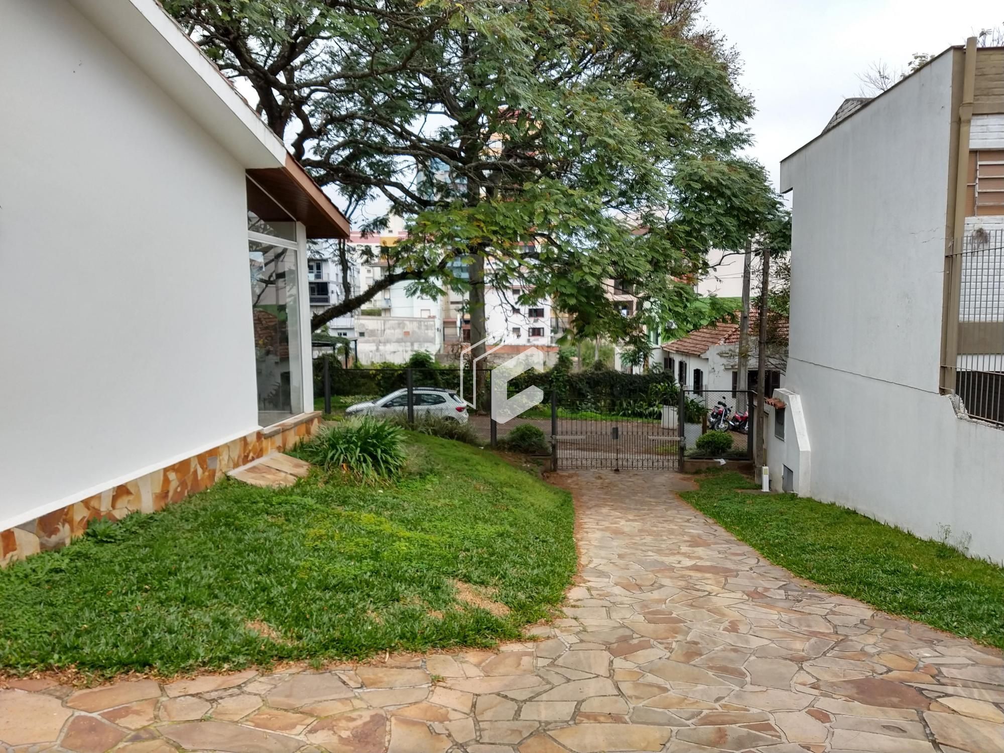 Casa à venda com 3 quartos, 194m² - Foto 4