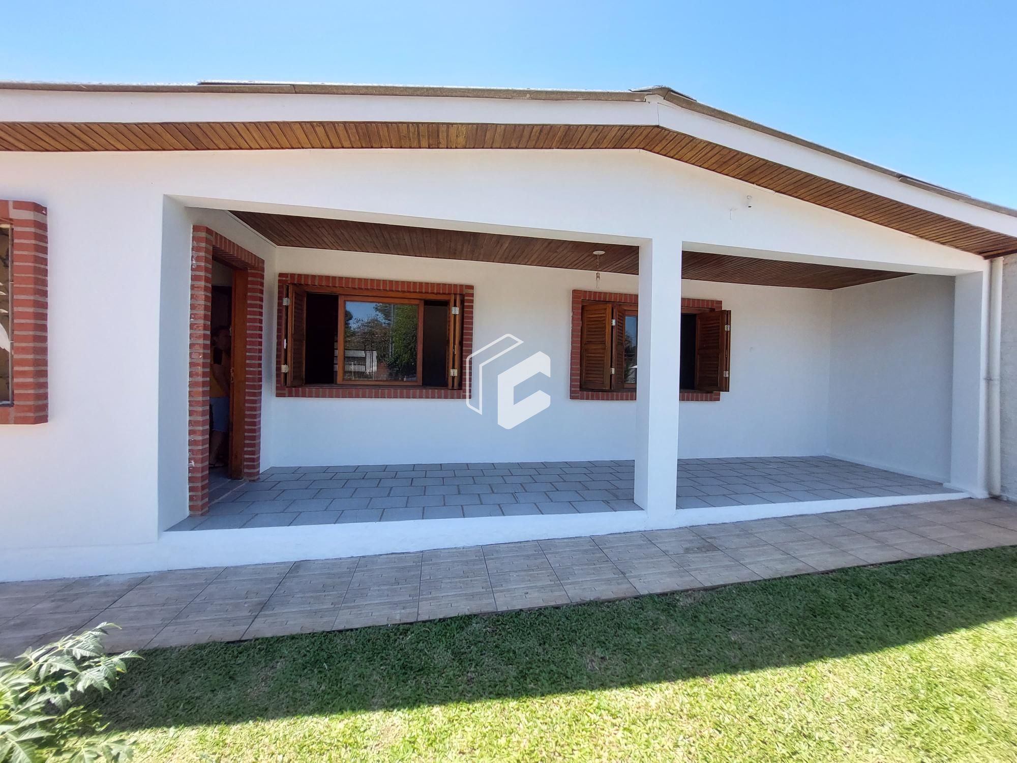 Casa à venda com 3 quartos, 150m² - Foto 1