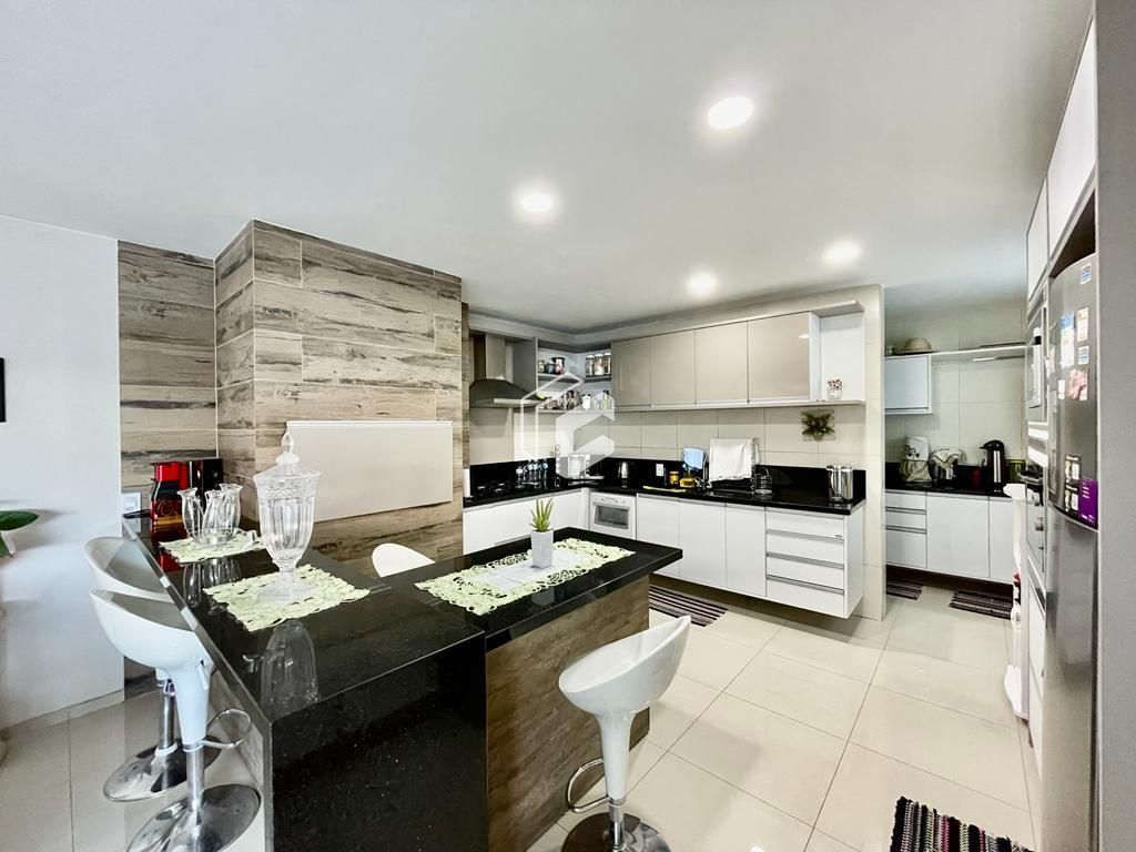 Casa, 5 quartos, 335 m² - Foto 4