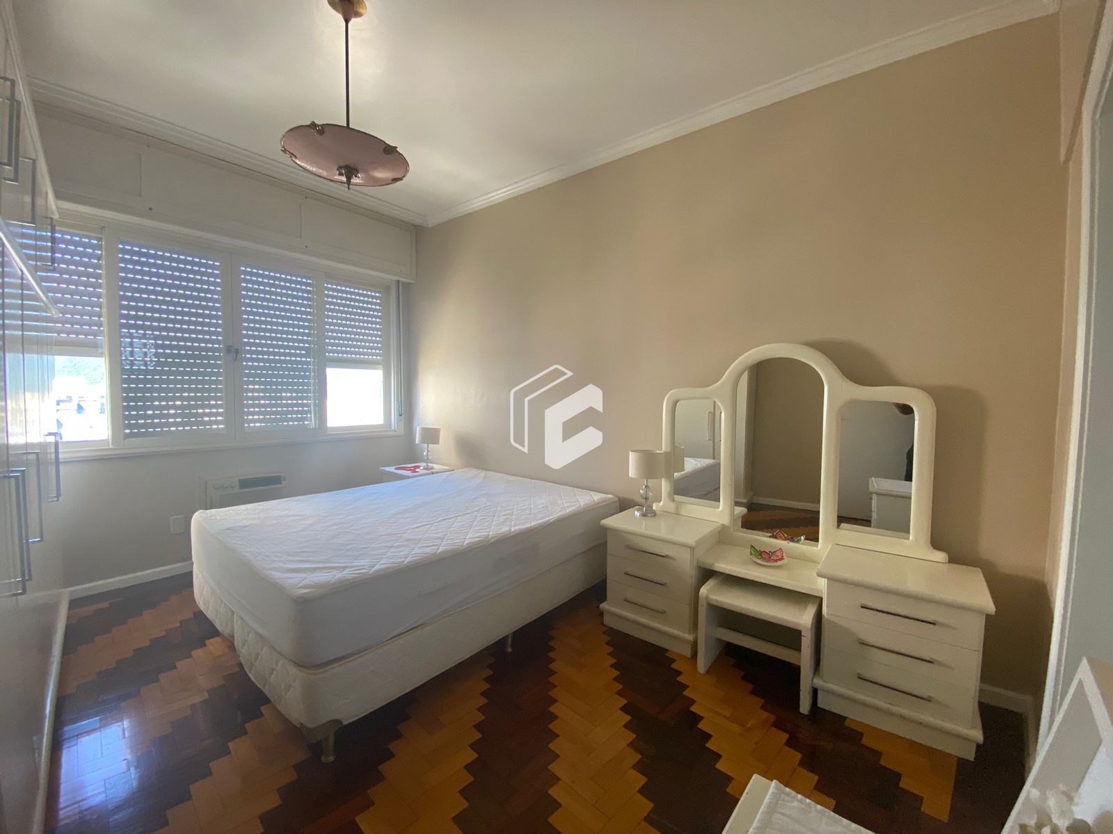 Apartamento para alugar com 3 quartos, 120m² - Foto 11