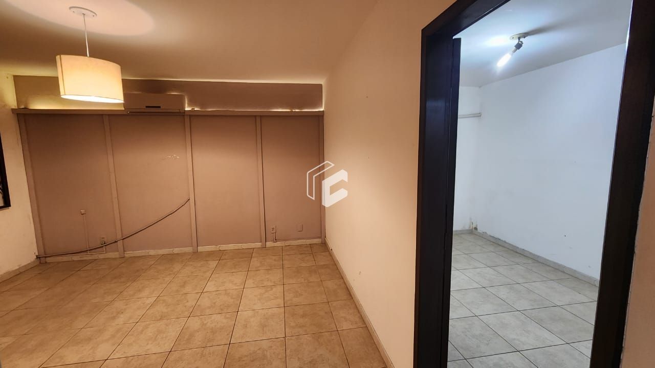 Casa à venda com 3 quartos, 240m² - Foto 12