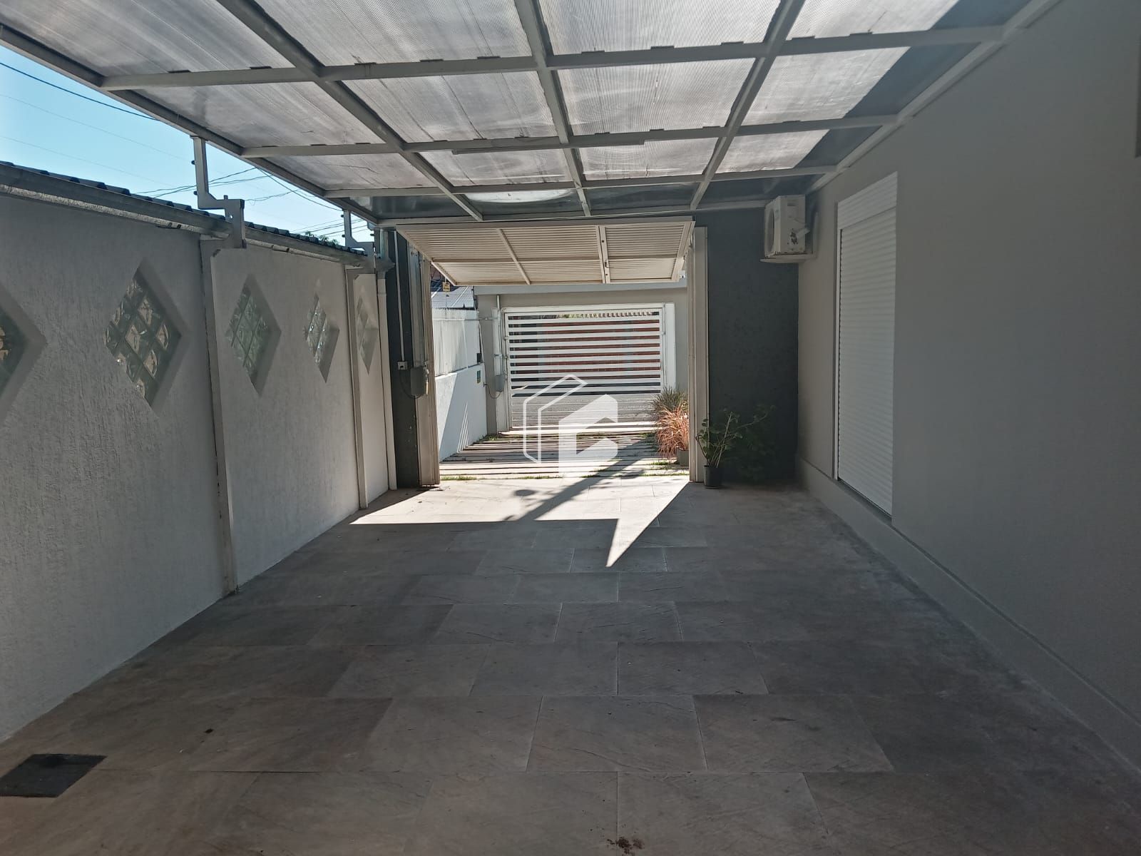 Casa à venda com 5 quartos, 320m² - Foto 36