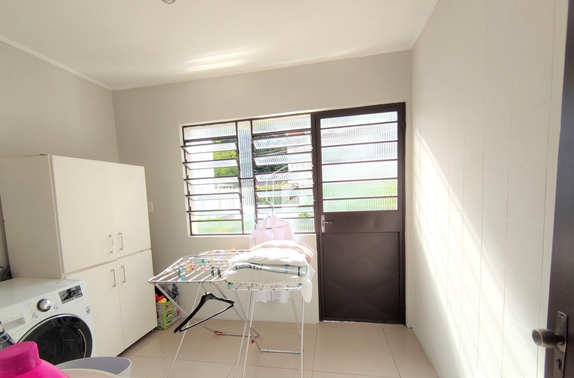 Apartamento à venda com 4 quartos, 209m² - Foto 19