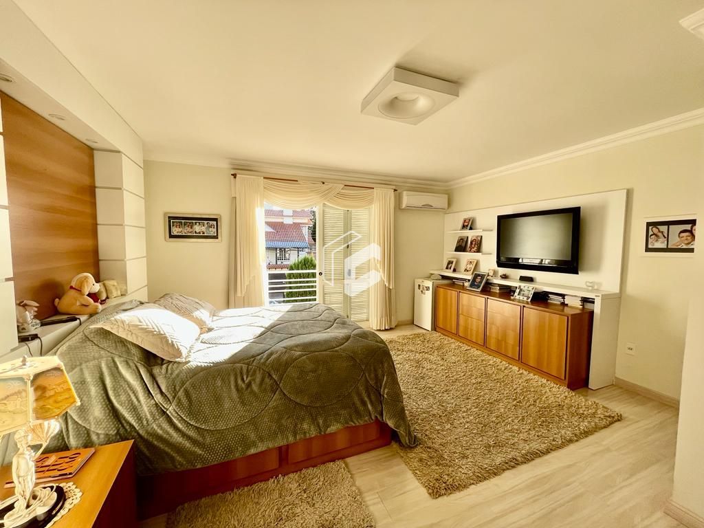 Casa à venda com 5 quartos, 335m² - Foto 16